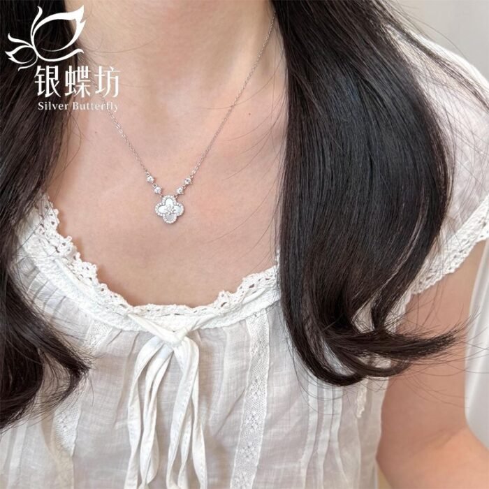 【銀蝶坊】在逃公主閃耀綺夢甜櫻四葉草項鍊女 段宴同款高顏值精緻頸鏈 商品影片封面